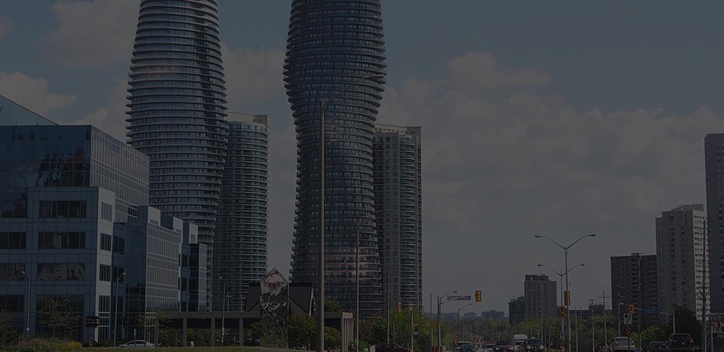 Vue du centre-ville de Mississauga et de son centre d'affaires